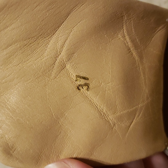 Authentic Louis Vuitton high tops - Picture 4 of 9